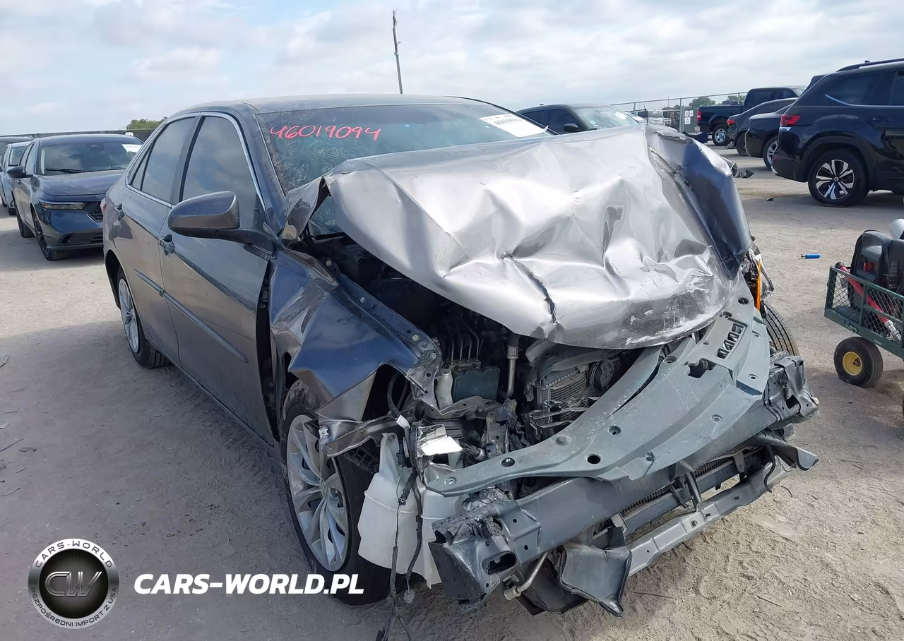 2016 Toyota Camry Le