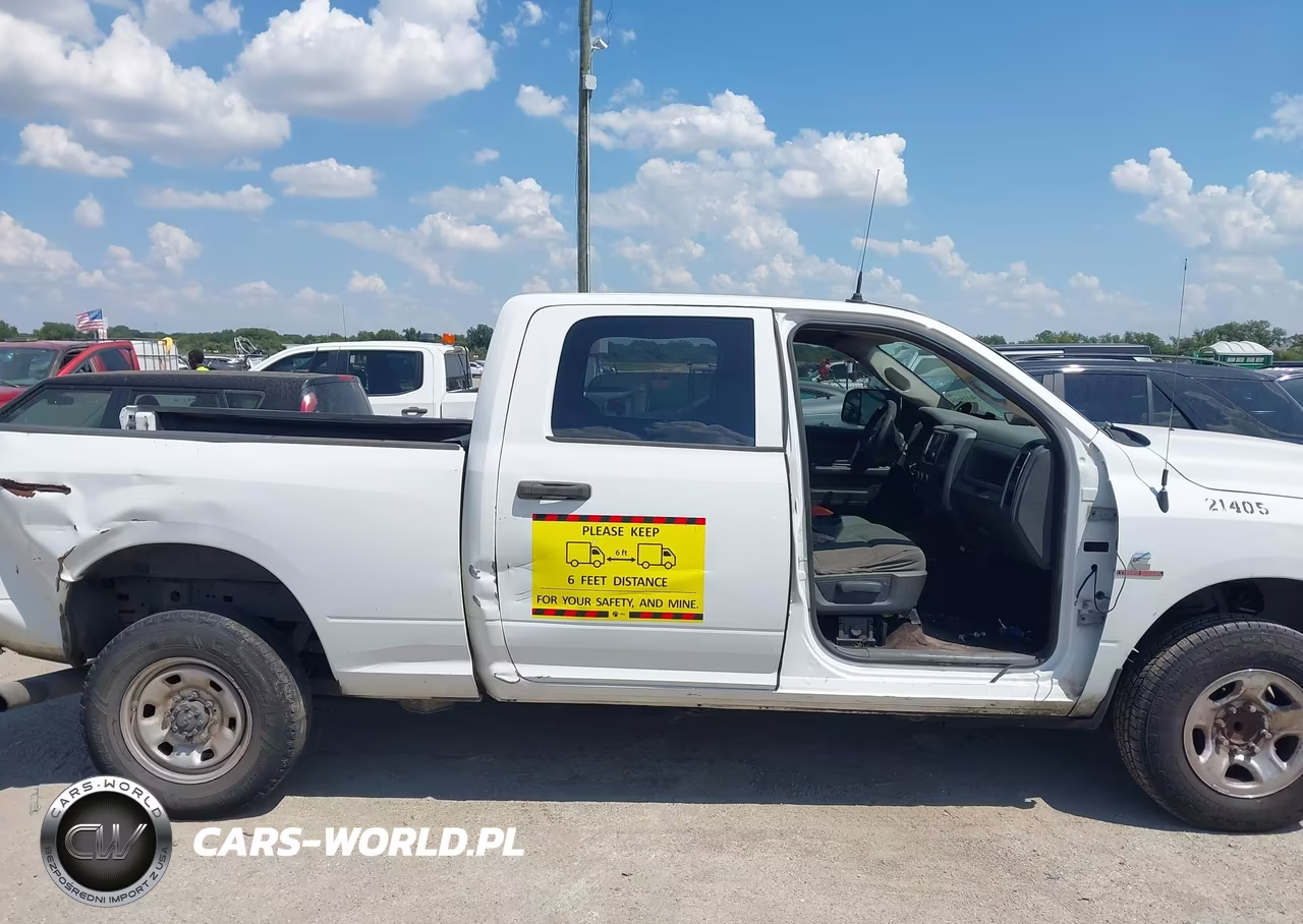 2014 Ram 2500 Tradesman VIN:3C6UR4CL3EG133673 - 13