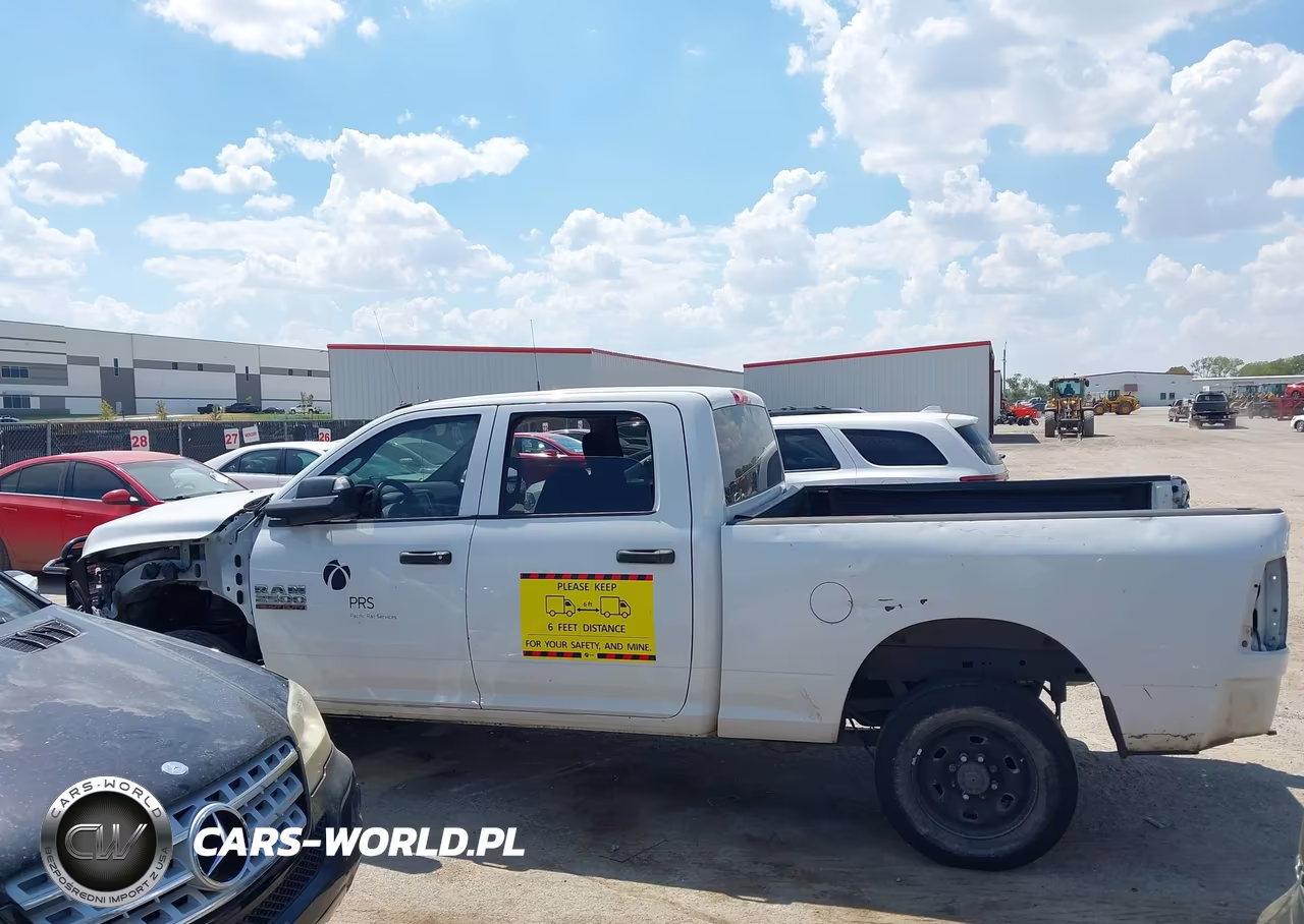 2014 Ram 2500 Tradesman VIN:3C6UR4CL3EG133673 - 14