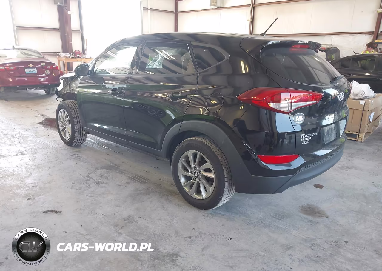 2018 Hyundai Tucson Se VIN:KM8J23A40JU698469 - 3