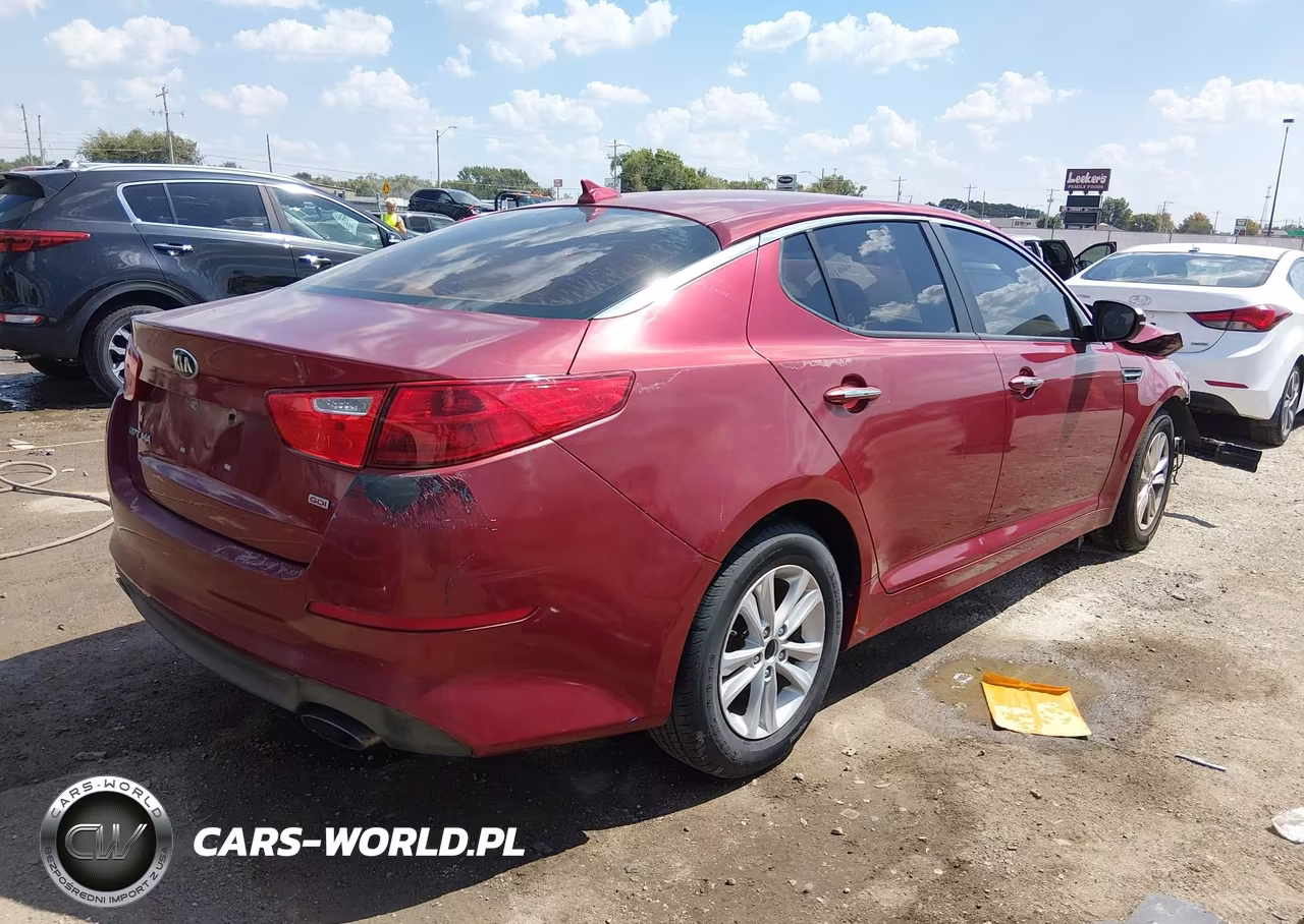 2015 Kia Optima Lx VIN:5XXGM4A77FG509970 - 4