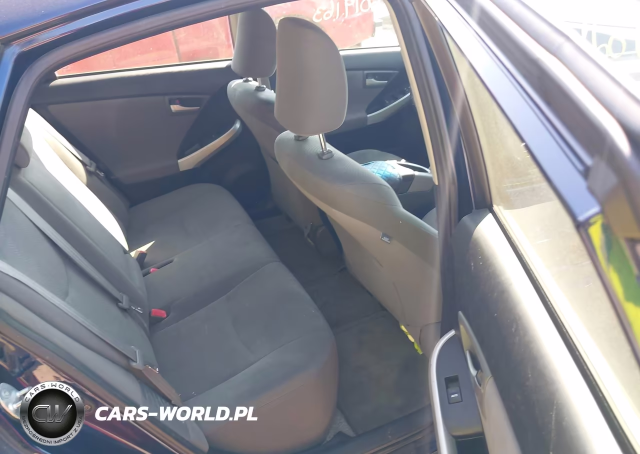2012 Toyota Prius Two VIN:JTDKN3DU9C1580081 - 8