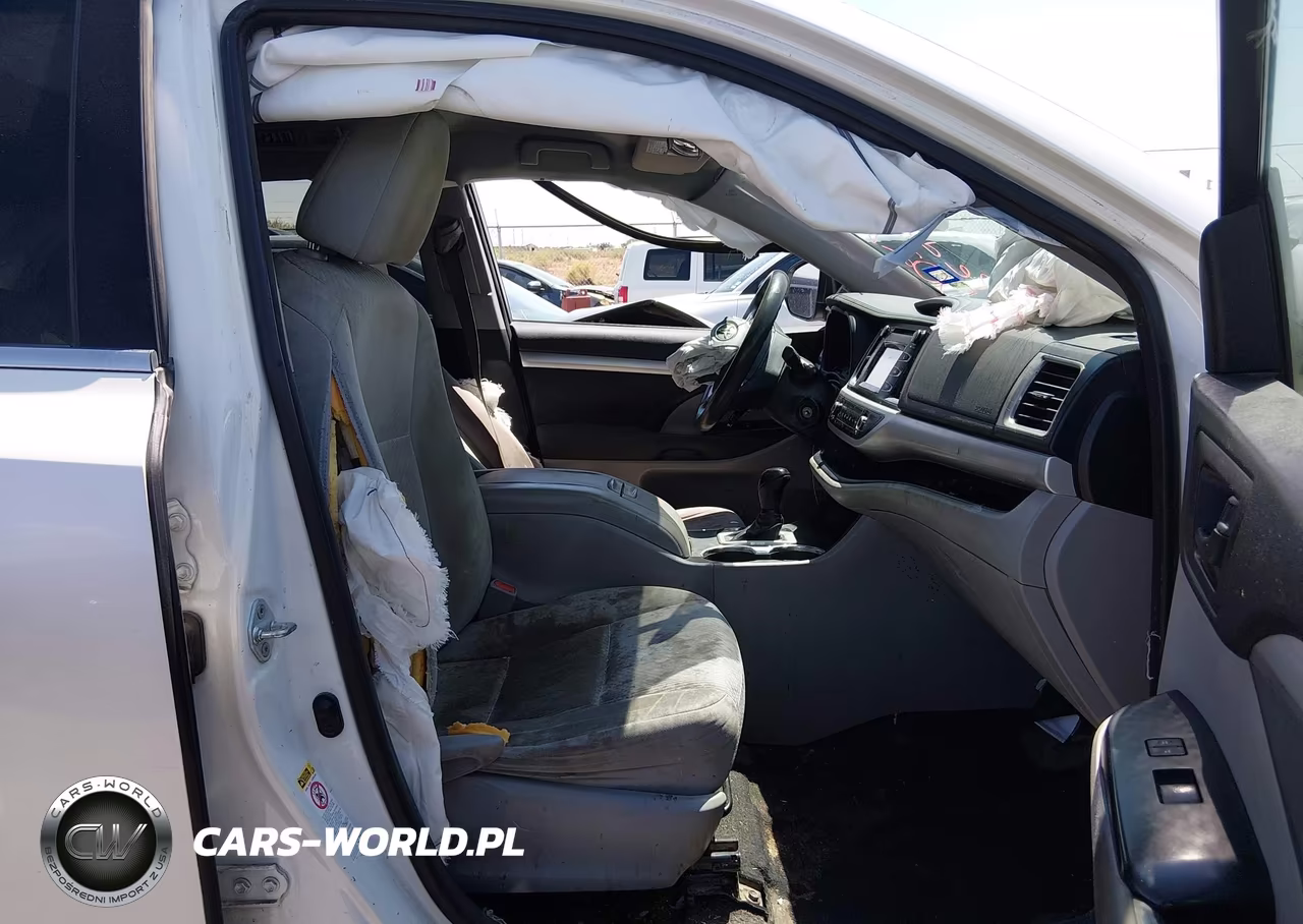 2016 Toyota Highlander Le V6 VIN:5TDZKRFH0GS167405 - 5