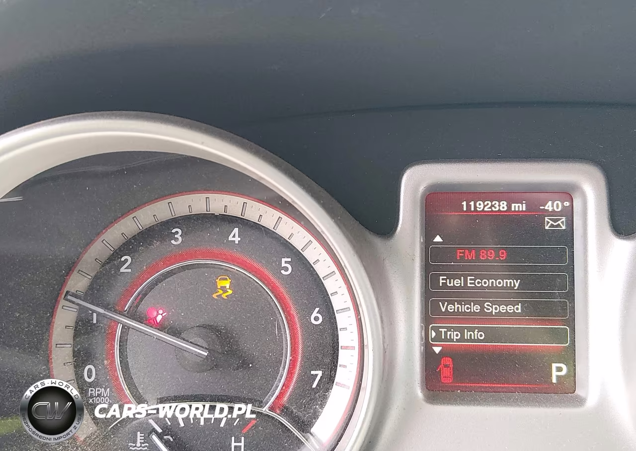 2018 Dodge Journey Sxt VIN:3C4PDCBG1JT465311 - 7