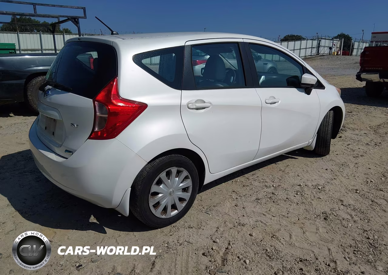 2015 Nissan Versa Note S (Sr)-S Plus-Sl-Sr-Sv VIN:3N1CE2CP1FL355423 - 4