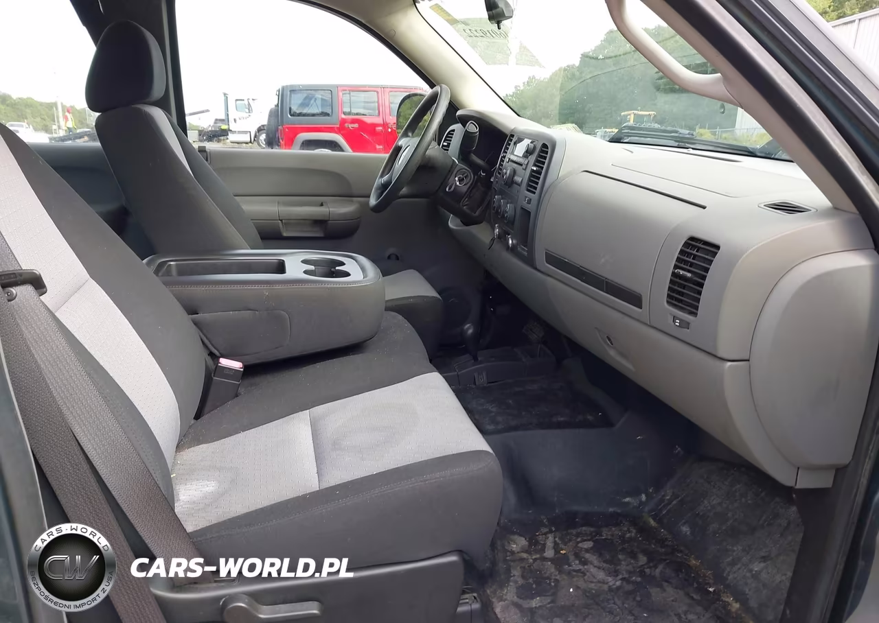 2008 GMC Sierra 1500 Work Truck VIN:2GTEK190181328018 - 5