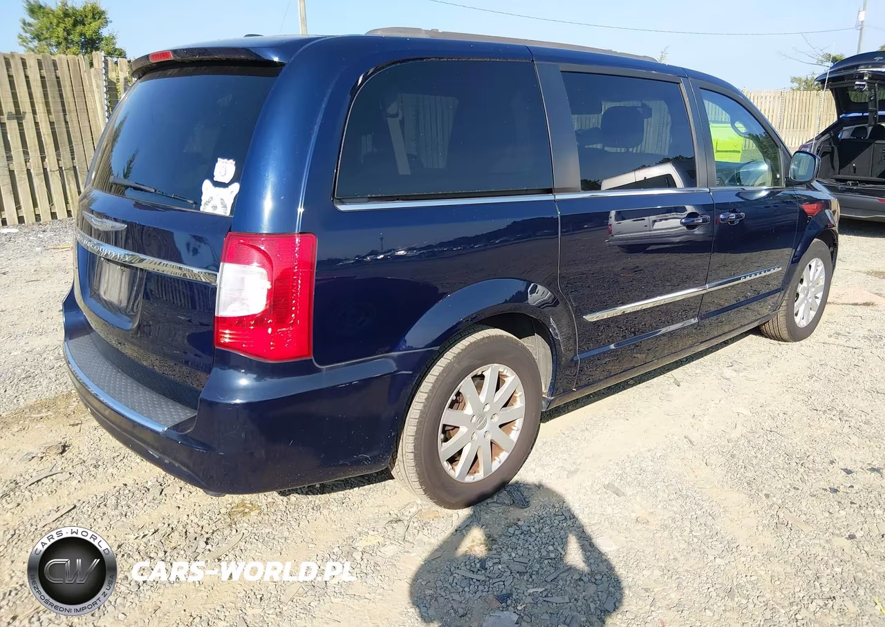 2014 Chrysler Town & Country Touring VIN:2C4RC1BGXER377284 - 4