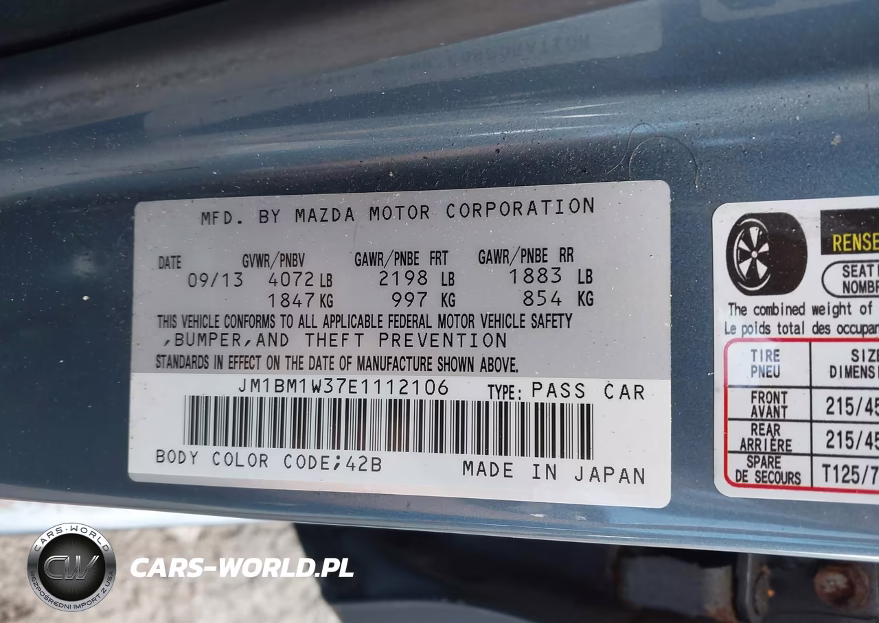 2014 Mazda Mazda3 S Grand Touring VIN:JM1BM1W37E1112106 - 9