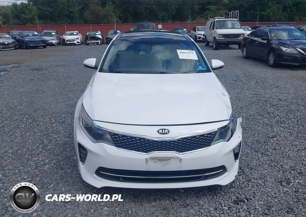 2018 Kia Optima S VIN:5XXGT4L36JG241709 - 12