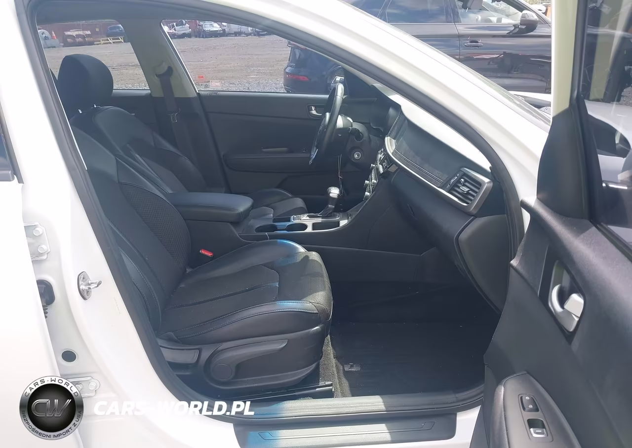 2018 Kia Optima S VIN:5XXGT4L36JG241709 - 5