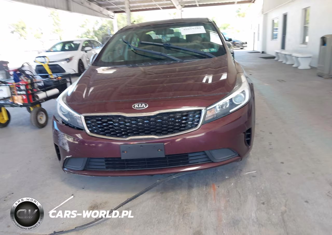 2018 Kia Forte Lx VIN:3KPFK4A78JE182692 - 12