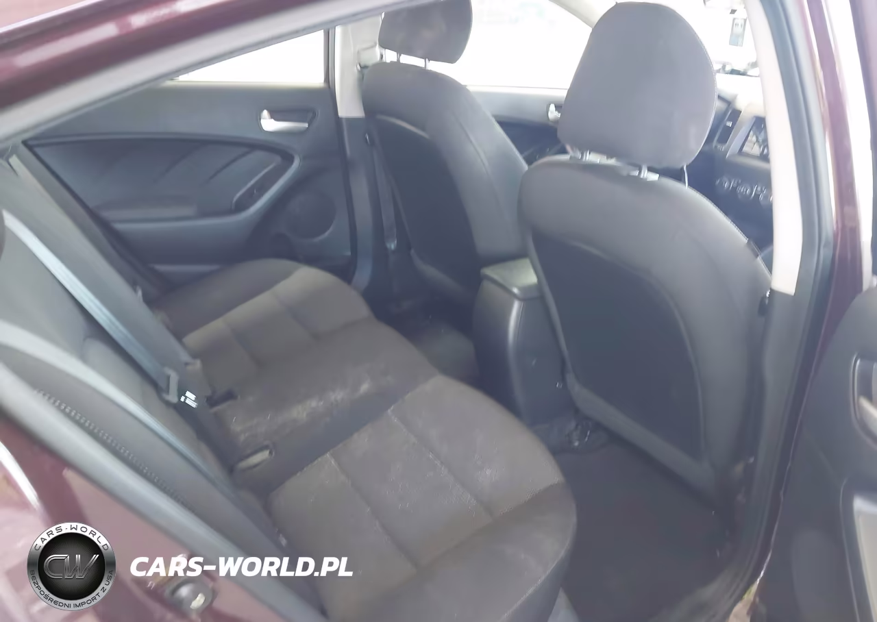 2018 Kia Forte Lx VIN:3KPFK4A78JE182692 - 8