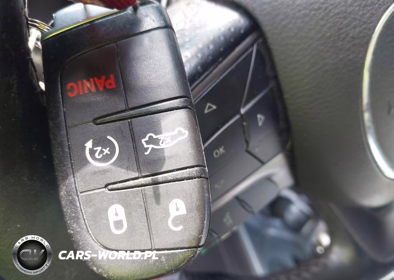 2019 Dodge Challenger R-T VIN:2C3CDZBT6KH747912 - 11