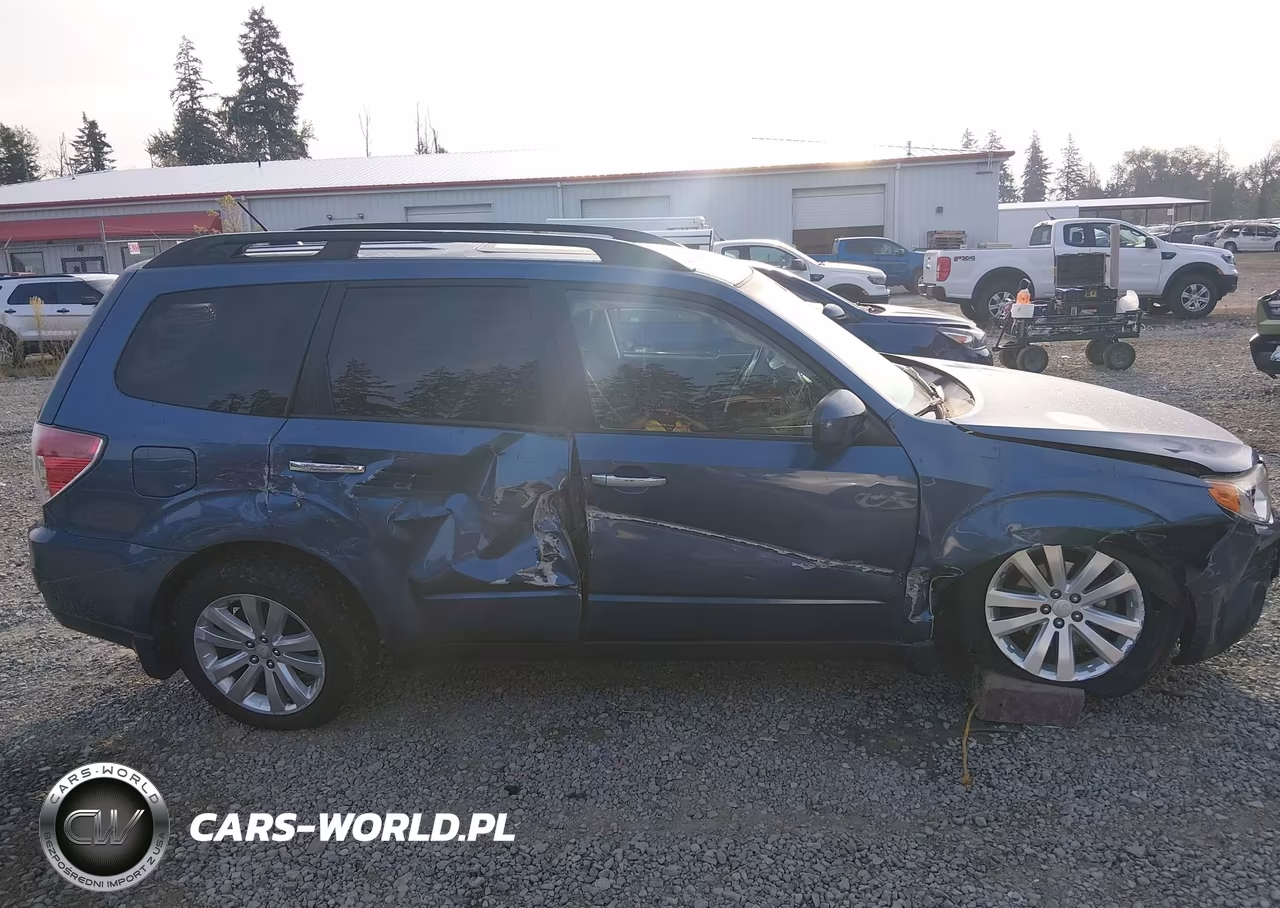 2011 Subaru Forester 2.5X Premium VIN:JF2SHADC2BH704394 - 13