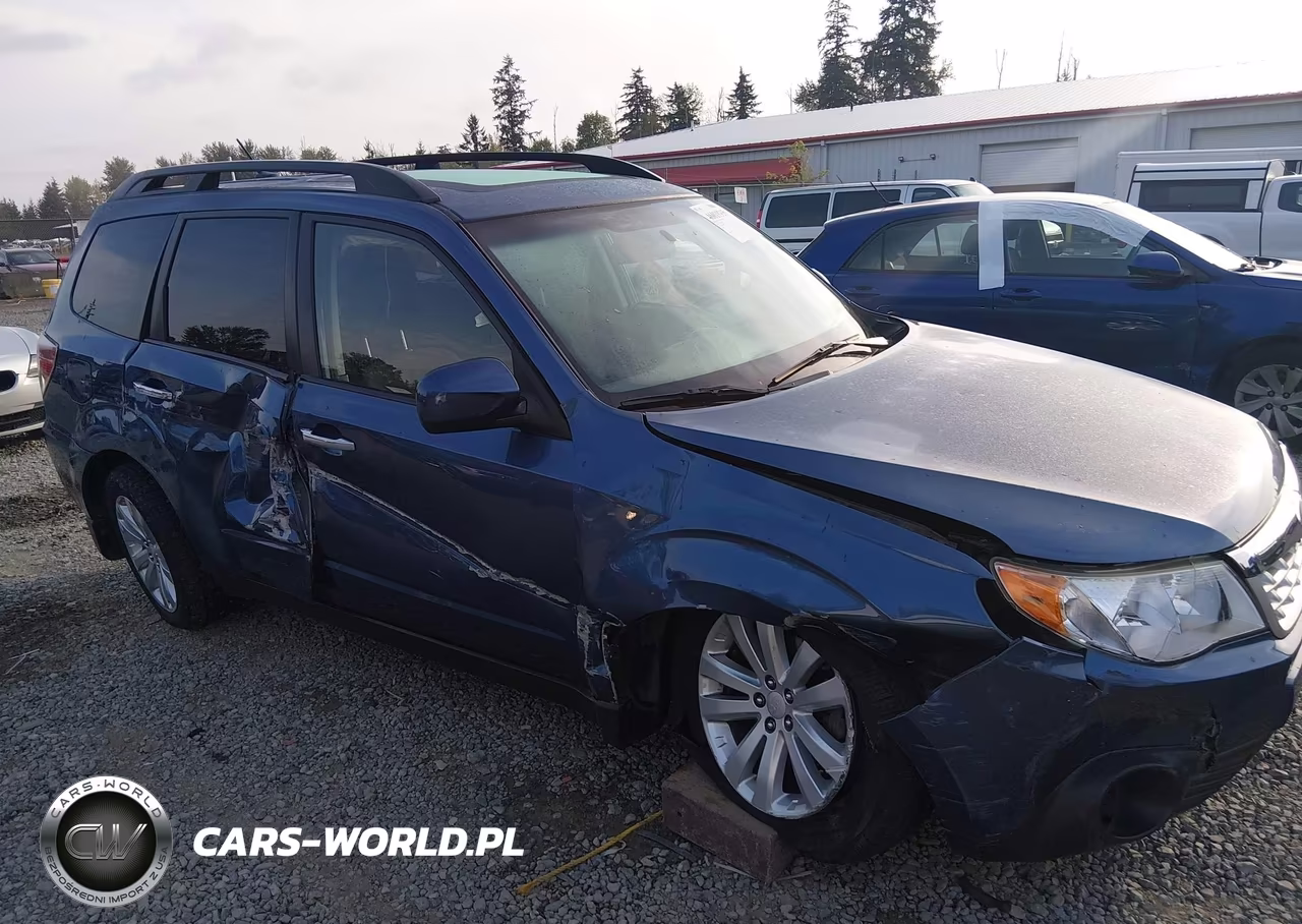 2011 Subaru Forester 2.5X Premium VIN:JF2SHADC2BH704394 - 6