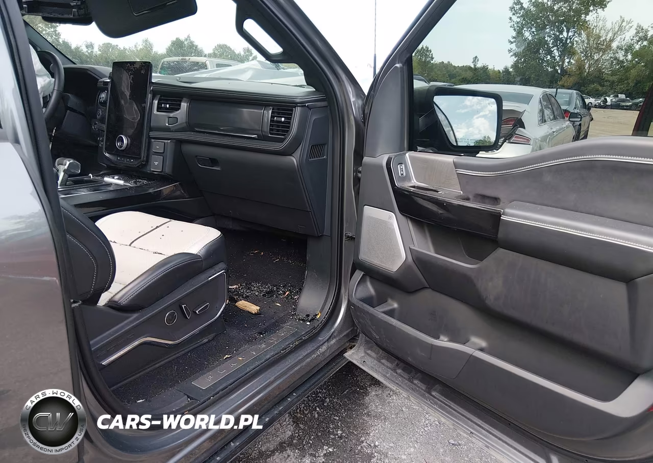 2024 Ford F-150 Lightning Platinum VIN:1FT6W7L79RWG11505 - 5