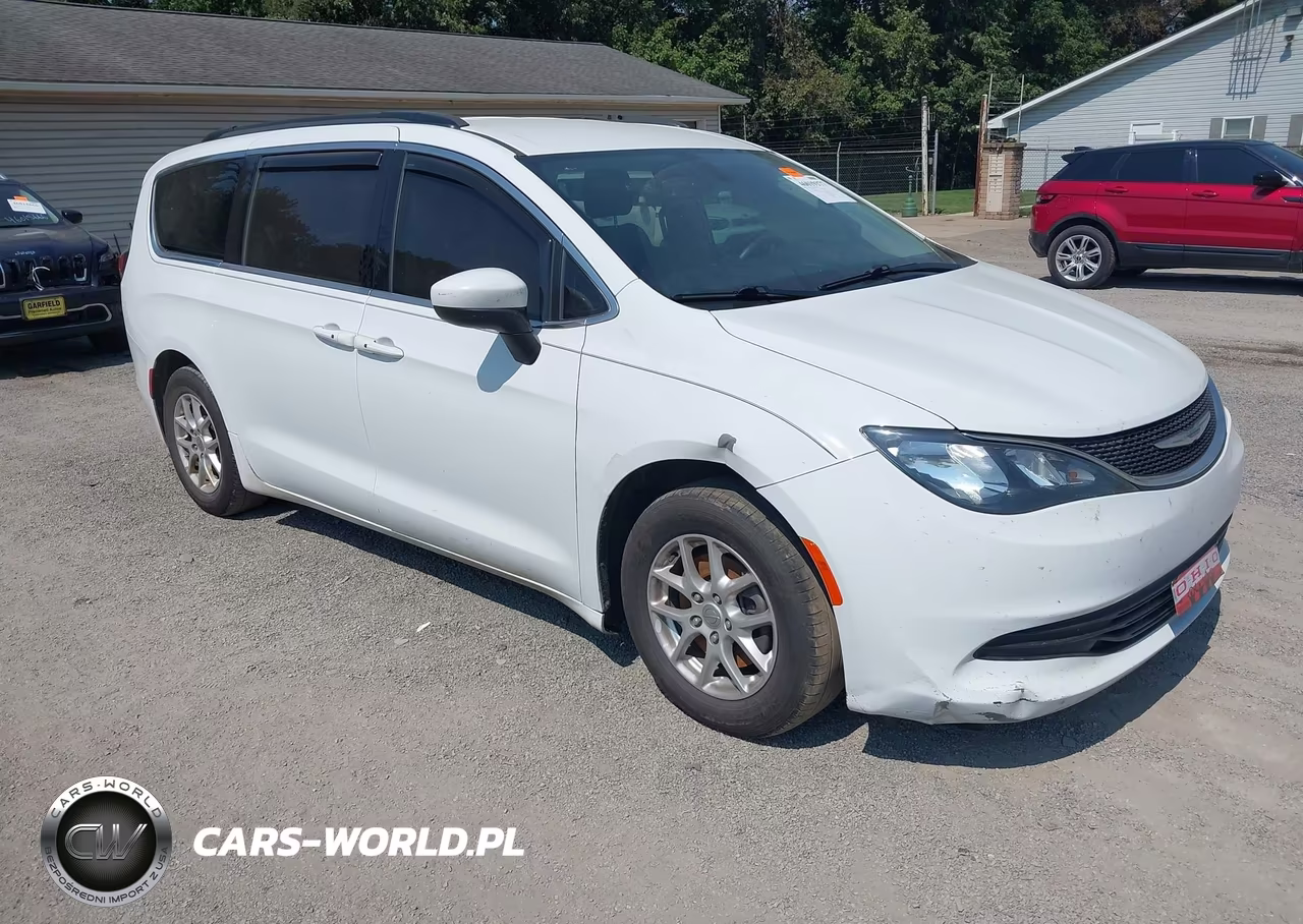 2020 Chrysler Voyager Lxi VIN:2C4RC1DG6LR264278 - 1