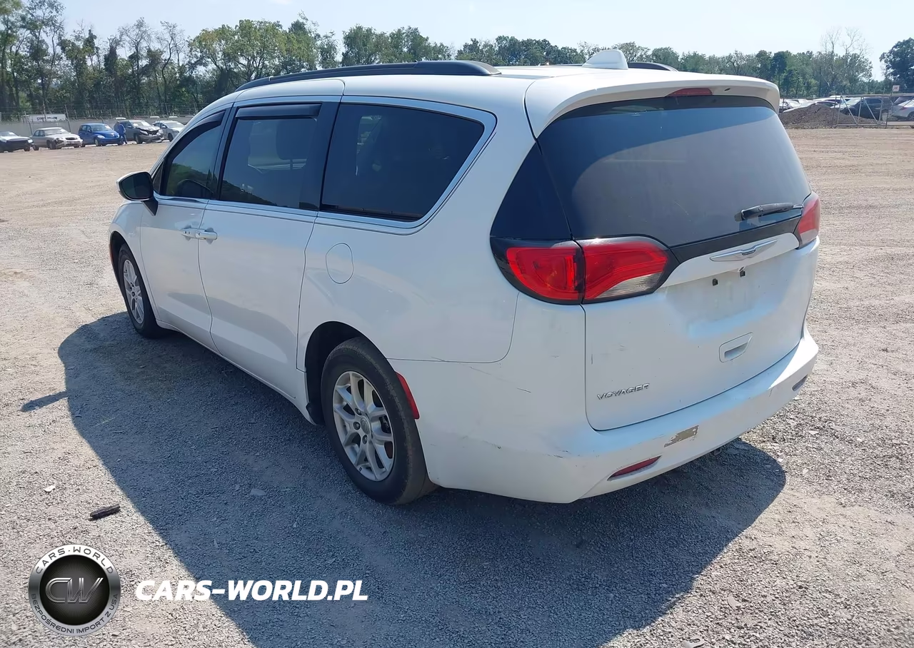 2020 Chrysler Voyager Lxi VIN:2C4RC1DG6LR264278 - 3