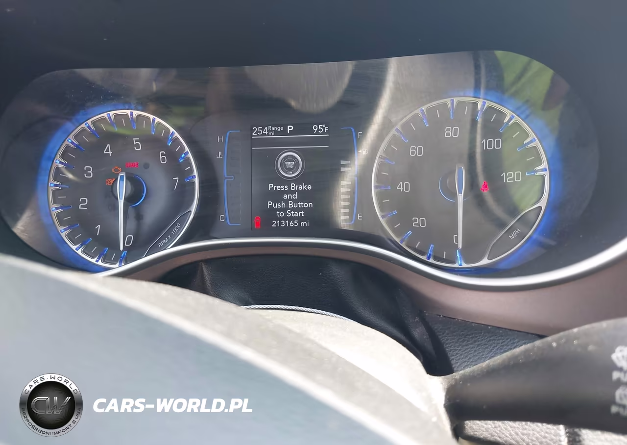 2020 Chrysler Voyager Lxi VIN:2C4RC1DG6LR264278 - 7
