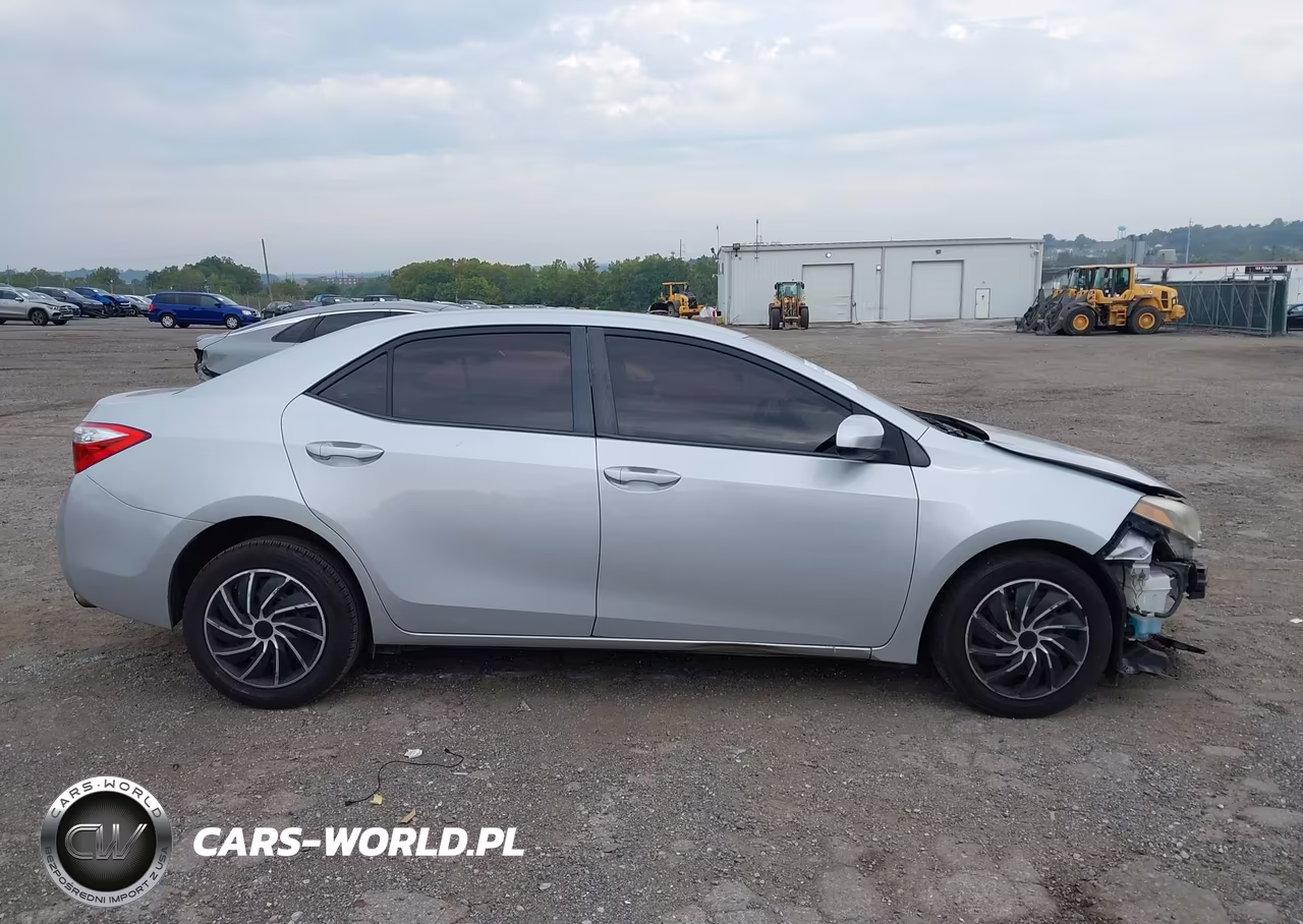 2015 Toyota Corolla Le VIN:2T1BURHE4FC276570 - 13