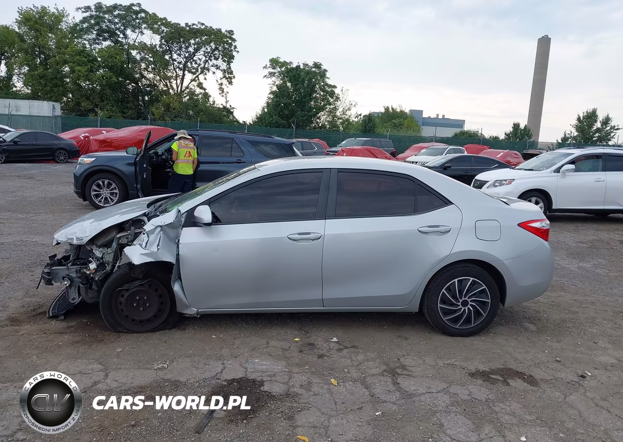 2015 Toyota Corolla Le VIN:2T1BURHE4FC276570 - 14