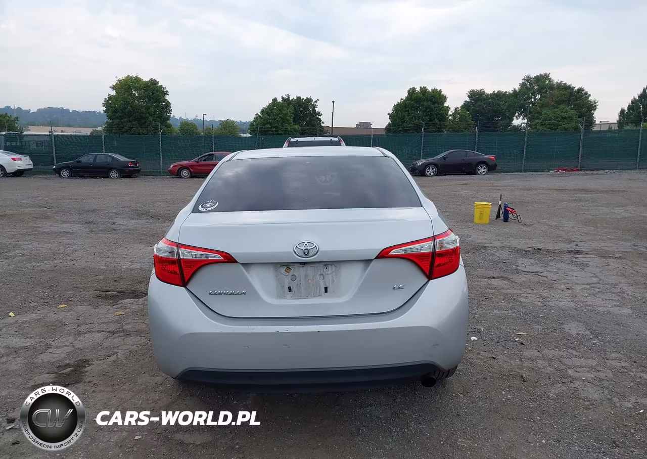 2015 Toyota Corolla Le VIN:2T1BURHE4FC276570 - 16