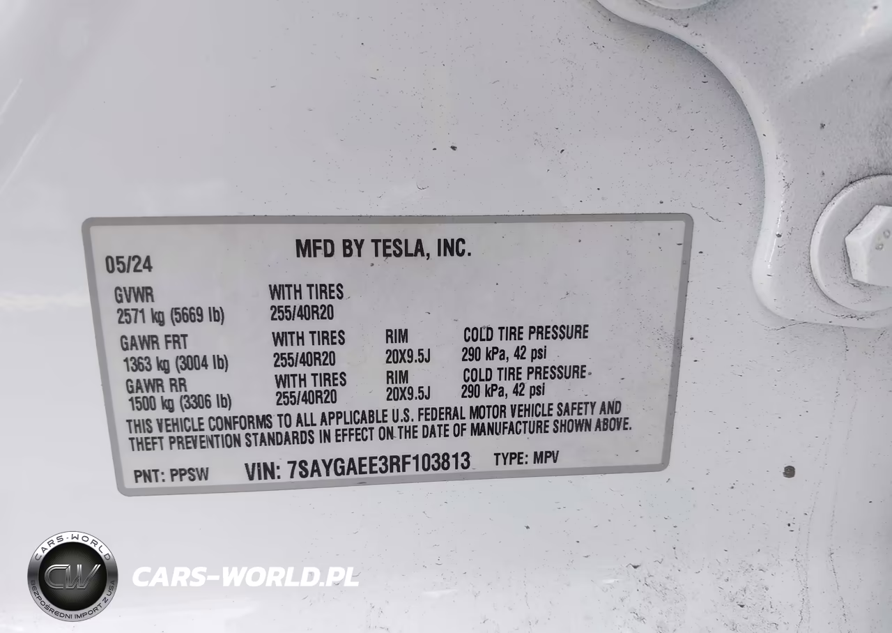 2024 Tesla Model Y Long Range Dual Motor All-Wheel Drive VIN:7SAYGAEE3RF103813 - 9
