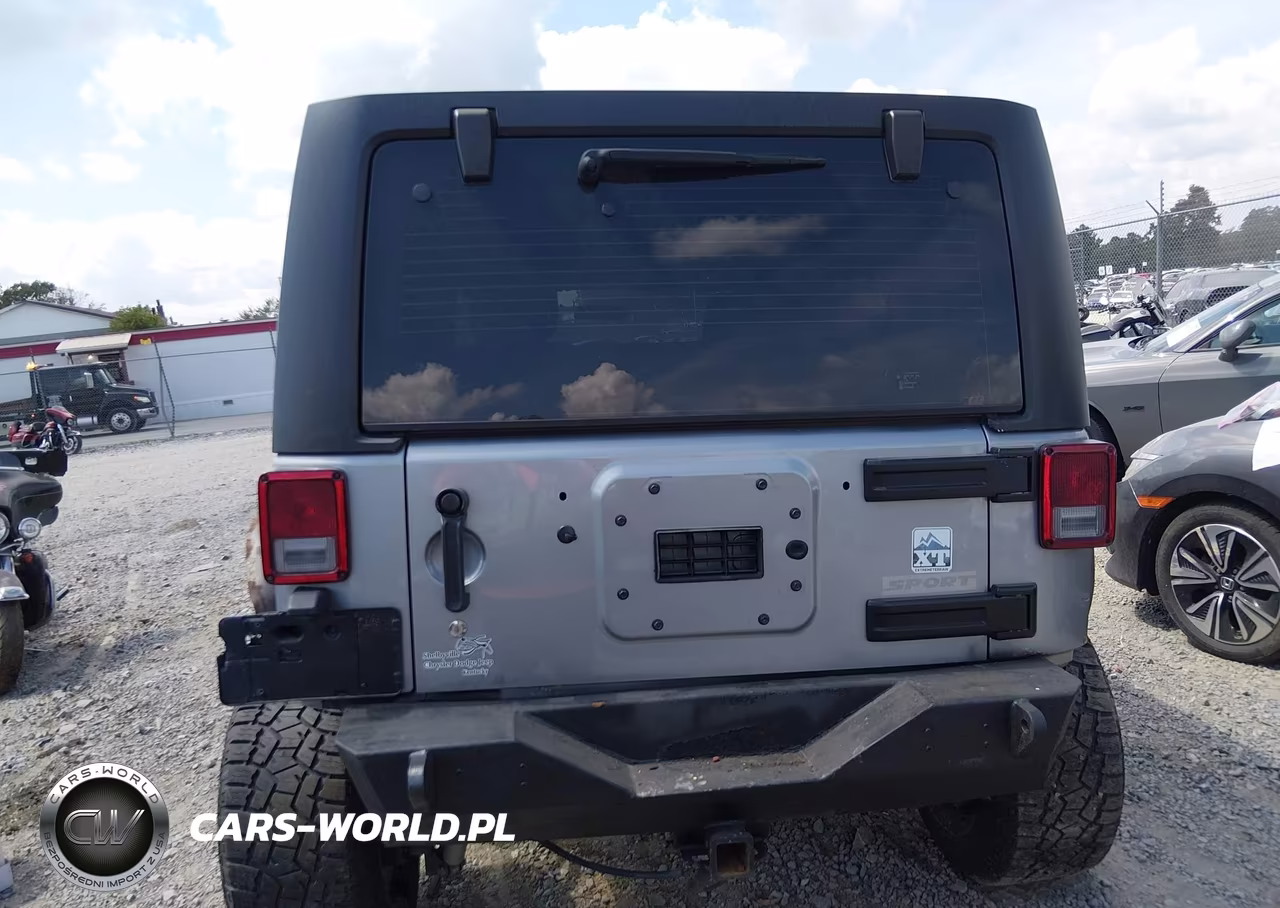 2017 Jeep Wrangler Unlimited Sport 4X4 VIN:1C4BJWDG4HL511687 - 16