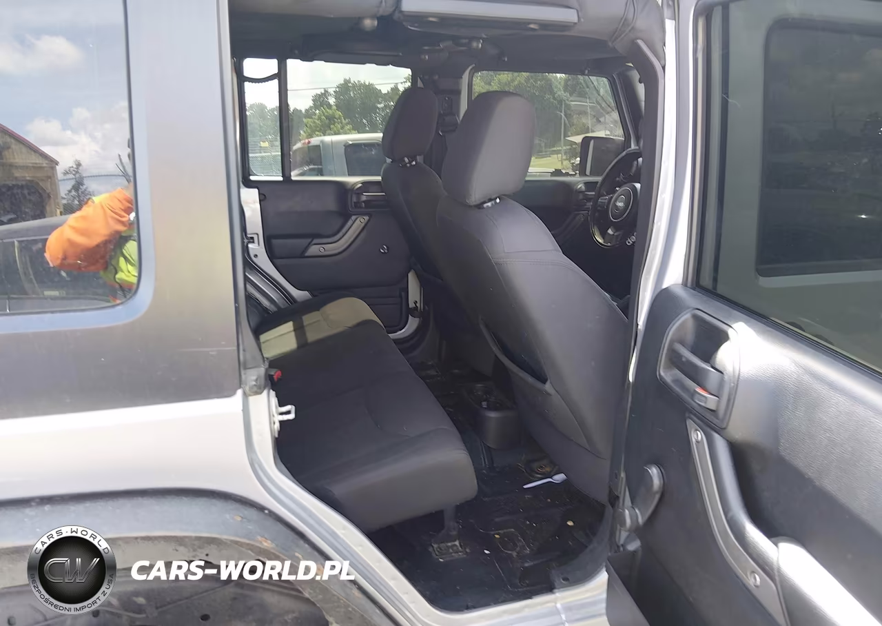 2017 Jeep Wrangler Unlimited Sport 4X4 VIN:1C4BJWDG4HL511687 - 8