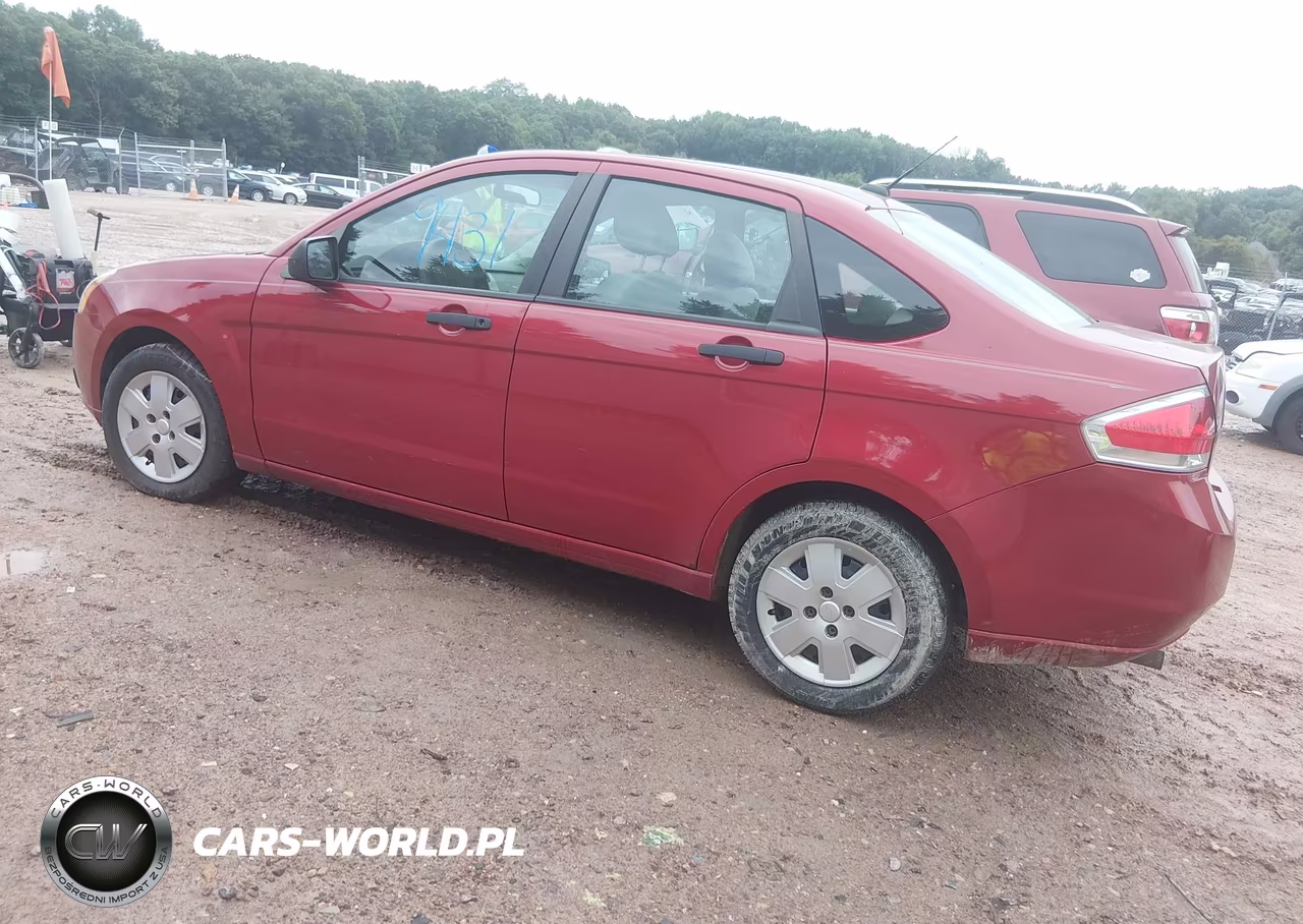 2011 Ford Focus S VIN:1FAHP3EN0BW175844 - 3
