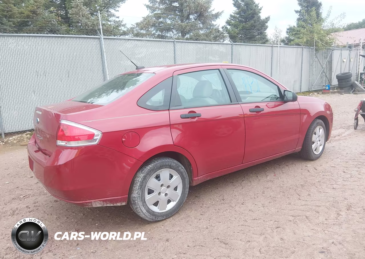 2011 Ford Focus S VIN:1FAHP3EN0BW175844 - 4