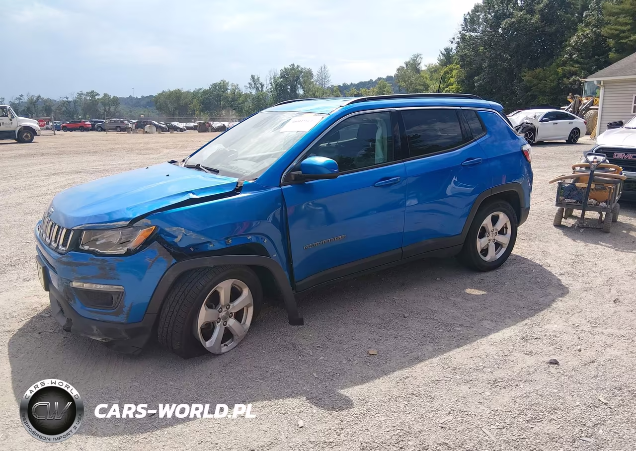2019 Jeep Compass Latitude 4X4 VIN:3C4NJDBB2KT656120 - 2
