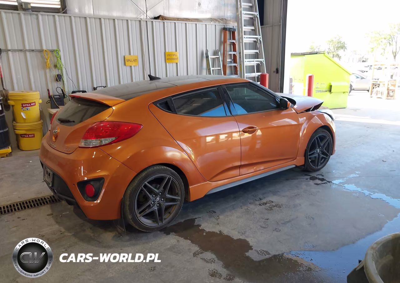 2015 Hyundai Veloster Turbo VIN:KMHTC6AE7FU225062 - 4