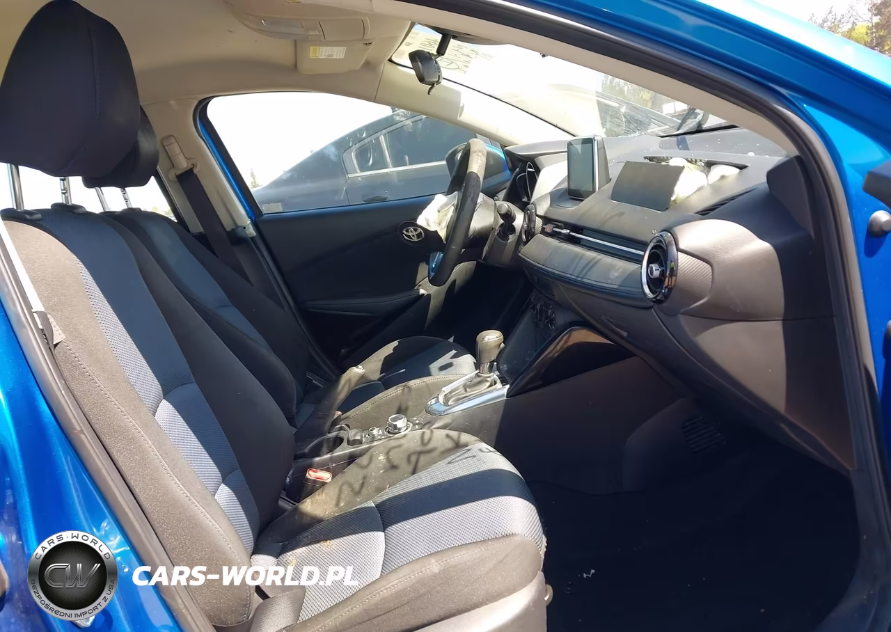 2018 Toyota Yaris Ia VIN:3MYDLBYV3JY302735 - 5