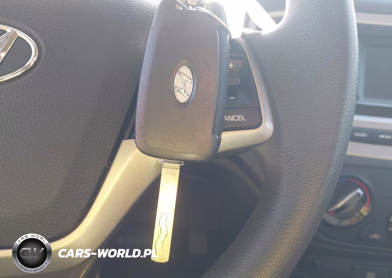 2020 Hyundai Accent Se VIN:3KPC24A66LE126389 - 11
