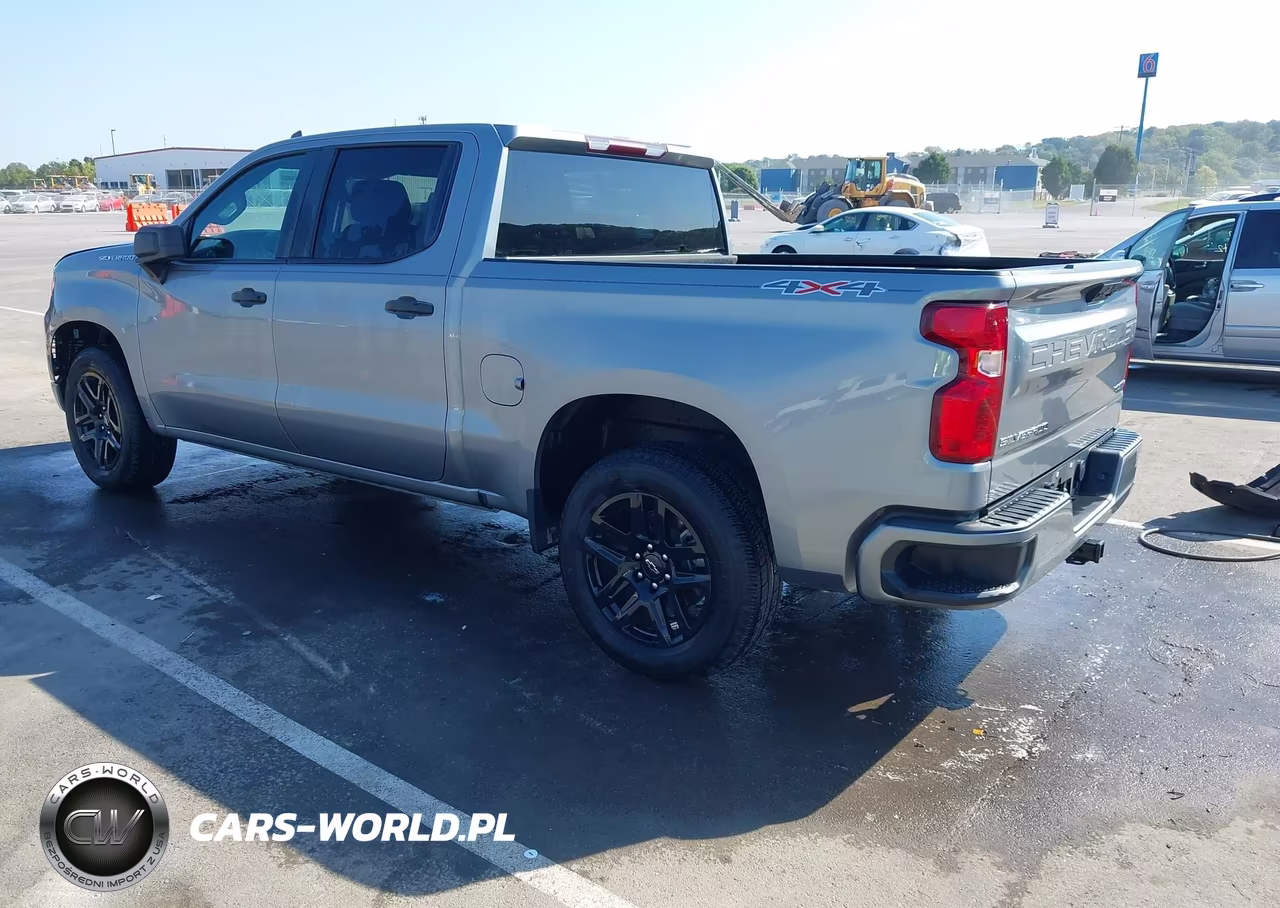 2023 Chevrolet Silverado 1500 4Wd Short Bed Custom VIN:1GCPDBEK2PZ181486 - 3