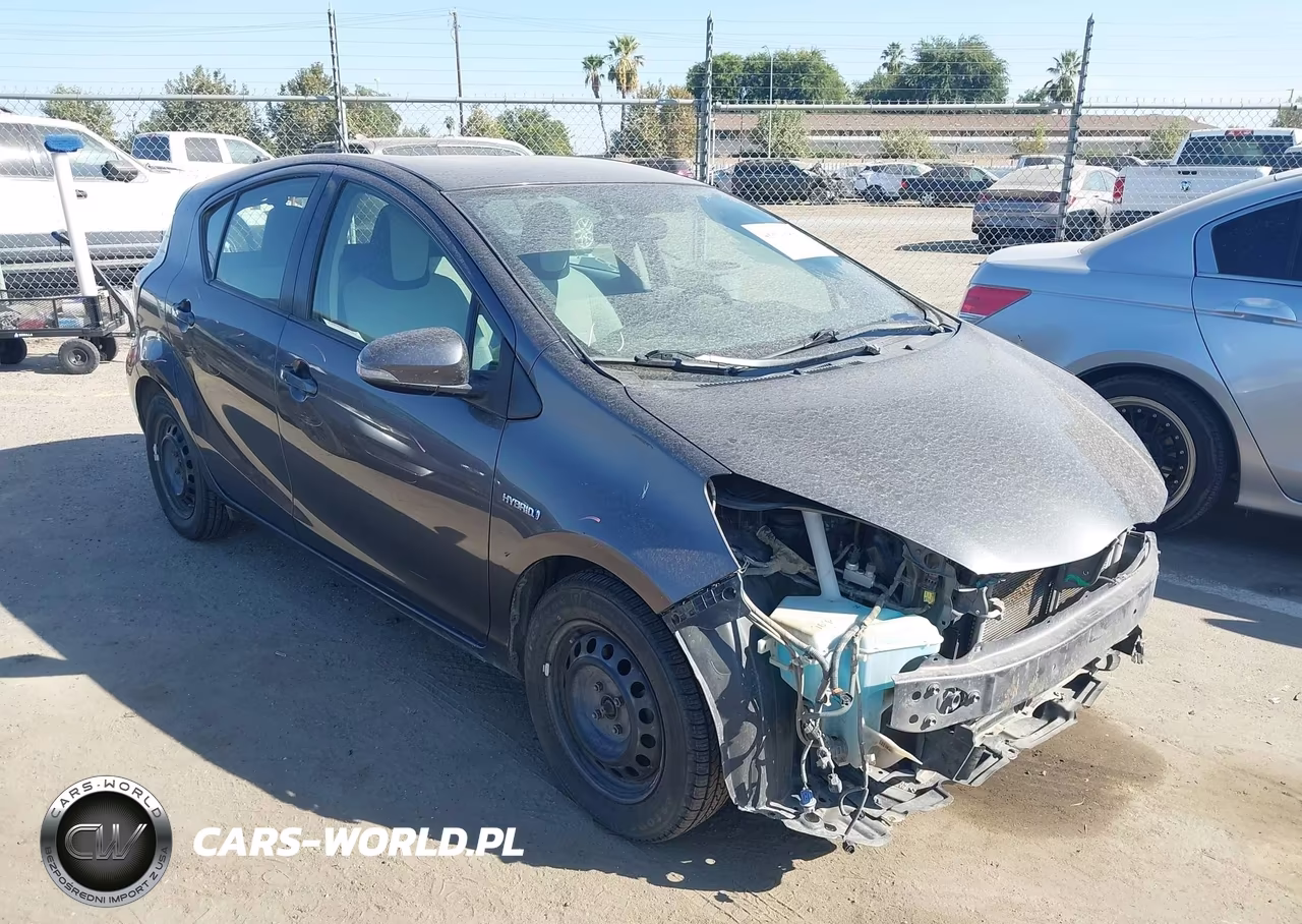 2014 Toyota Prius C One VIN:JTDKDTB30E1071562 - 1