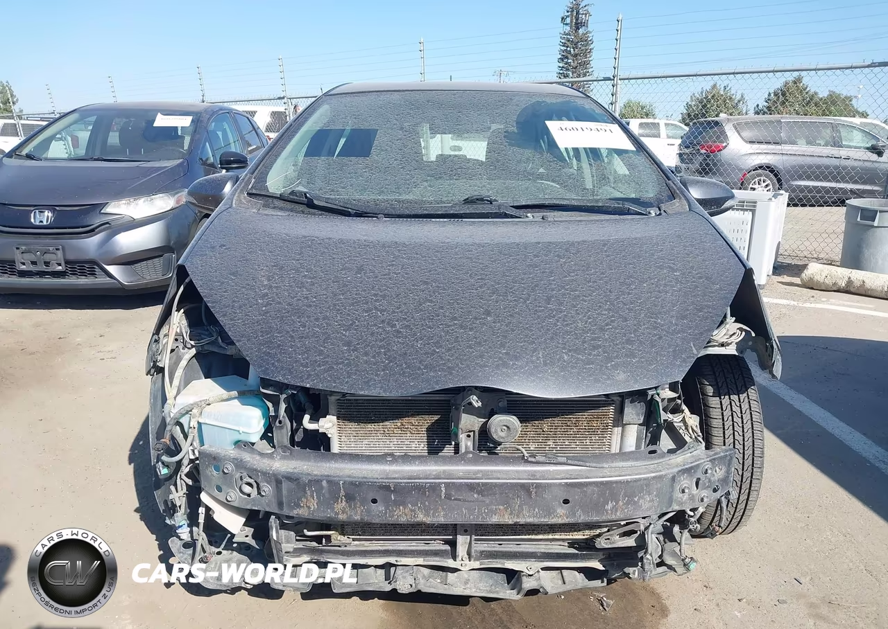 2014 Toyota Prius C One VIN:JTDKDTB30E1071562 - 13