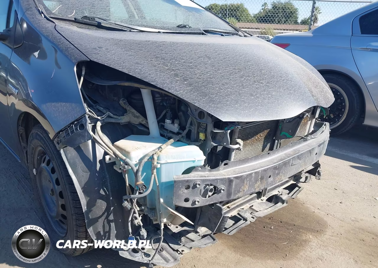2014 Toyota Prius C One VIN:JTDKDTB30E1071562 - 18
