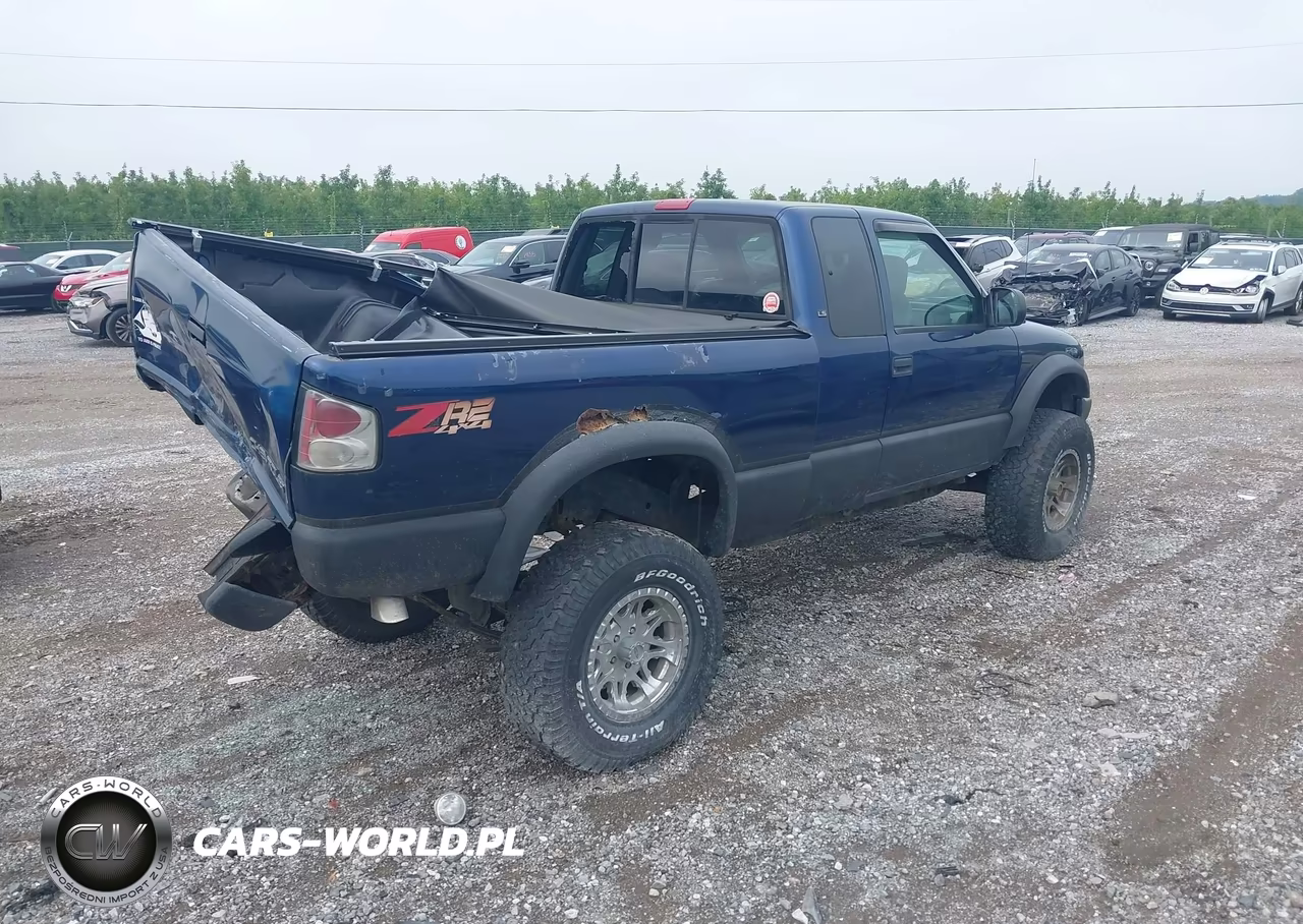 1999 Chevrolet S-10 Ls VIN:1GCCT19WXX8102922 - 4