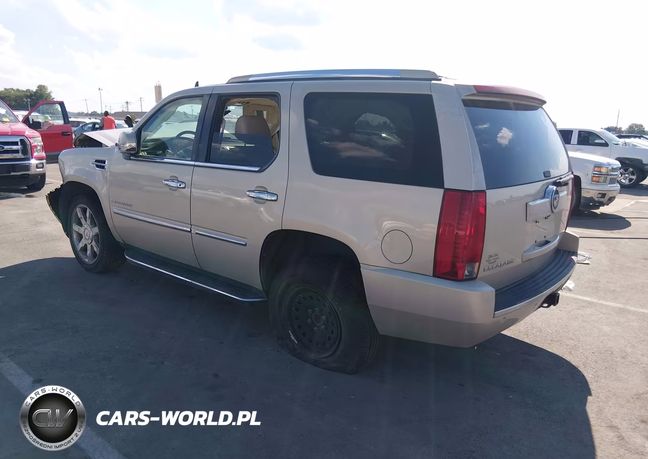 2007 Cadillac Escalade Standard VIN:1GYFK638X7R343410 - 3