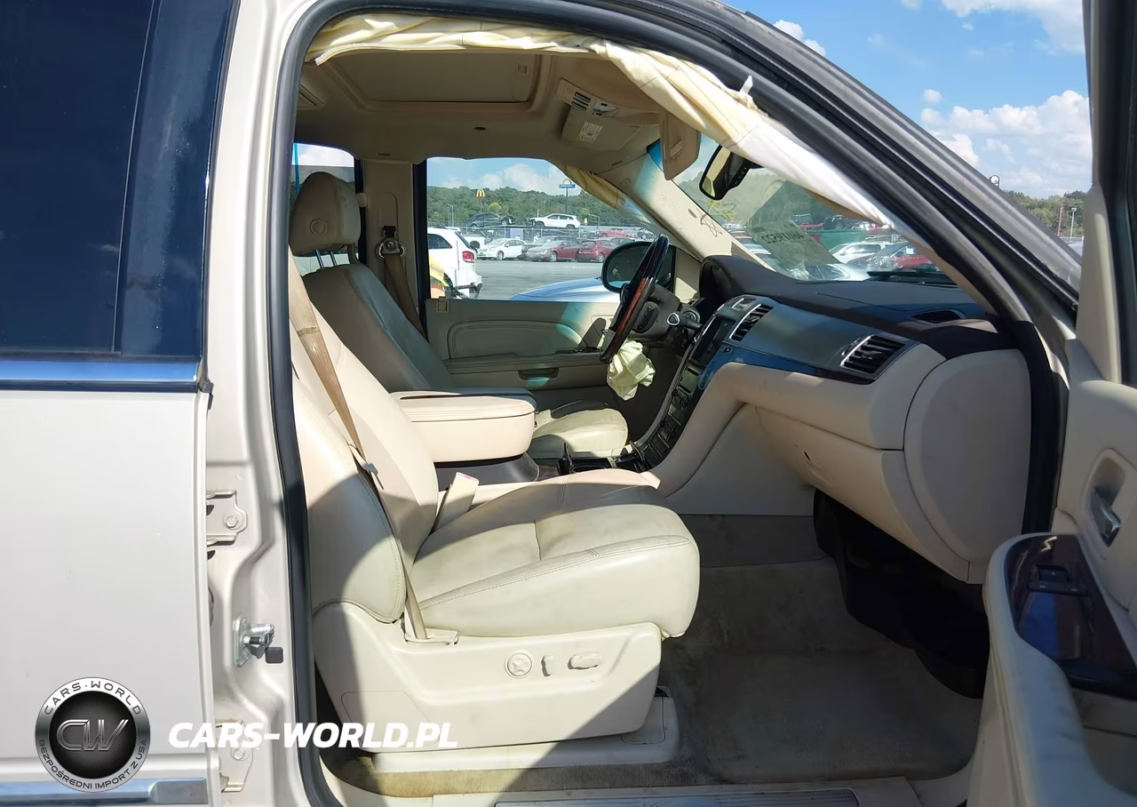2007 Cadillac Escalade Standard VIN:1GYFK638X7R343410 - 5