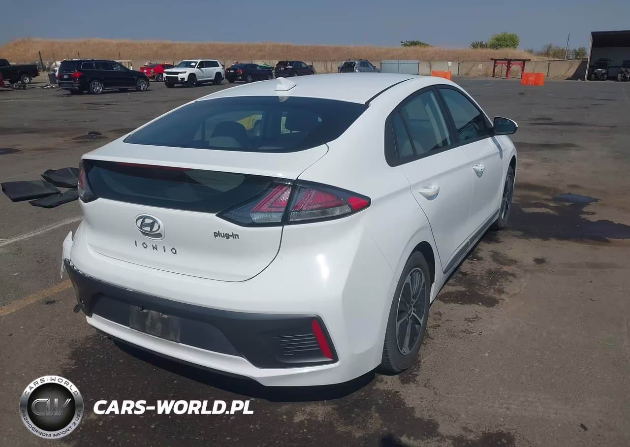 2022 Hyundai Ioniq Plug-In Hybrid Se VIN:KMHC65LDXNU269688 - 4