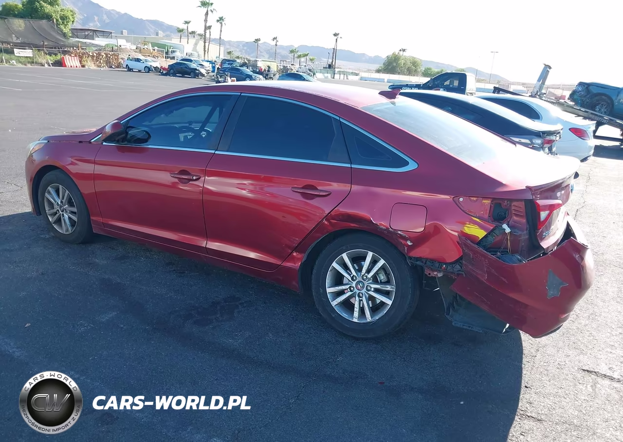 2015 Hyundai Sonata Se VIN:5NPE24AF3FH255831 - 3