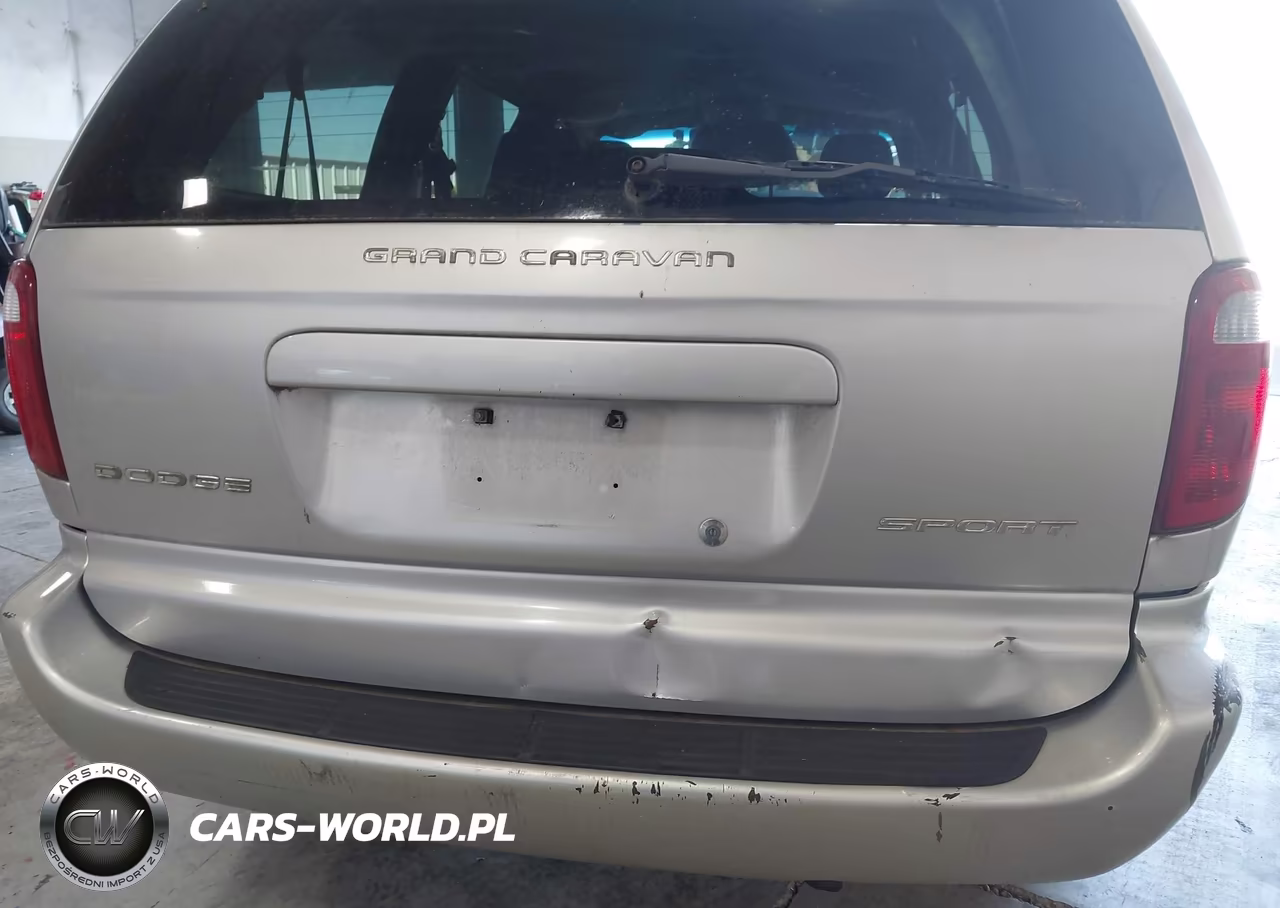 2002 Dodge Grand Caravan Sport VIN:2B4GP44392R768104 - 6