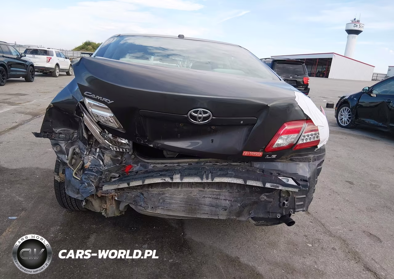 2010 Toyota Camry Le VIN:4T1BF3EKXAU006462 - 17