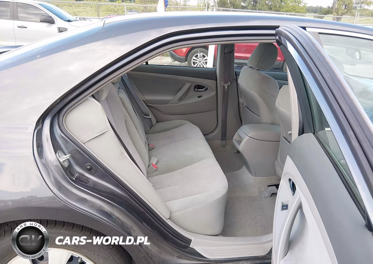 2010 Toyota Camry Le VIN:4T1BF3EKXAU006462 - 8