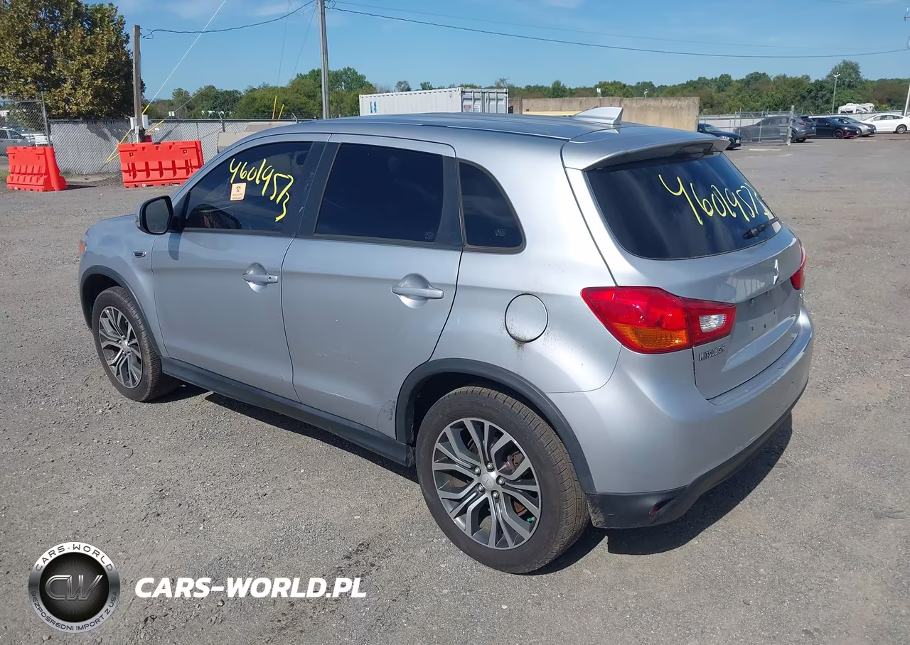 2017 Mitsubishi Outlander Sport 2.0 Le VIN:JA4AP3AU4HZ048167 - 3