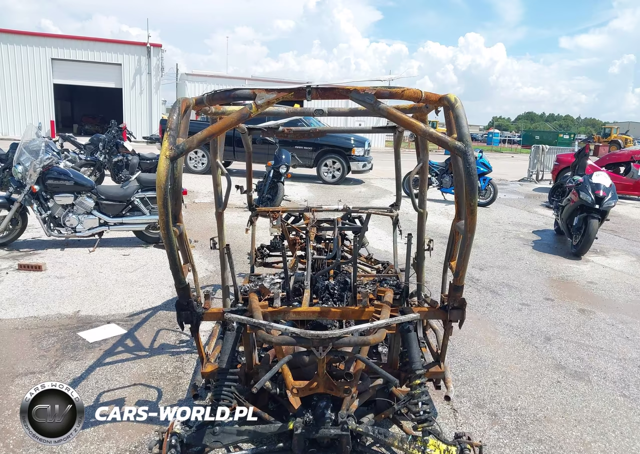 2018 Can-Am Maverick Max 1000R X Mr VIN:3JBPSAP21JJ000047 - 6