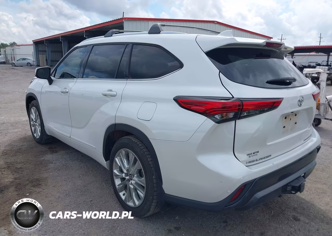 2023 Toyota Highlander Limited VIN:5TDKDRBH7PS017938 - 3